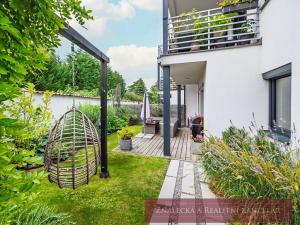 Prodej bytu 3+kk, Ořech, Karlštejnská, 87 m2