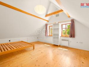 Prodej rodinného domu, Břežany, 175 m2
