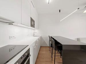 Pronájem bytu 2+kk, Praha - Modřany, Československého exilu, 52 m2