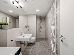 Pronájem bytu 2+kk, Praha - Modřany, Československého exilu, 52 m2