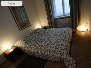 Pronájem bytu 3+1, Praha - Nové Město, Odborů, 80 m2
