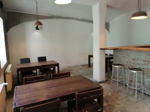 Pronájem obchodního prostoru, Kladno, T. G. Masaryka, 157 m2