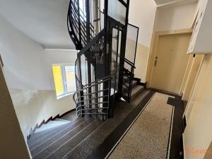 Pronájem bytu 2+kk, Praha - Bubeneč, Národní obrany, 48 m2