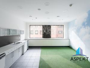 Pronájem kanceláře, Praha - Chodov, Líbalova, 660 m2