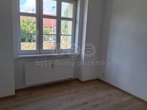 Pronájem bytu 1+1, Žatec, Dukelská, 40 m2