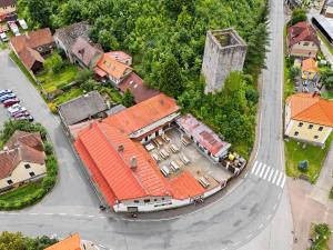 Prodej restaurace, Český Šternberk, 480 m2