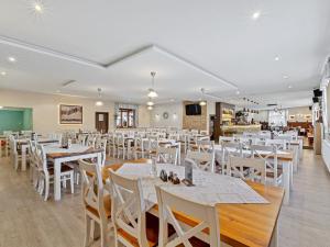 Prodej restaurace, Český Šternberk, 480 m2