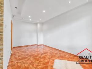 Pronájem bytu 1+kk, Karviná, Ve Svahu, 21 m2