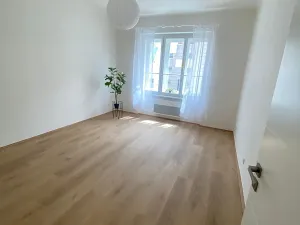 Prodej bytu 3+1, Praha - Vršovice, Vršovická, 68 m2
