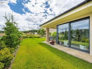 Prodej rodinného domu, Králův Dvůr - Křižatky, Na Vinohradech, 136 m2