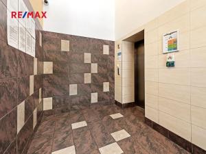 Pronájem bytu 2+kk, Praha - Vysočany, Pod Harfou, 50 m2