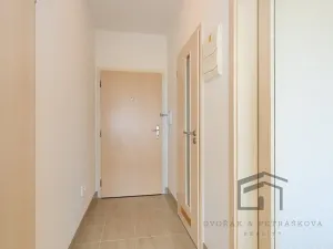 Pronájem bytu 2+kk, Praha - Kbely, Toužimská, 47 m2