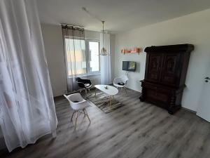 Pronájem bytu 1+kk, Praha - Lipence, Oddechová, 35 m2