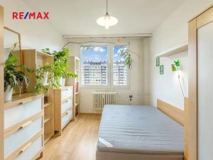Prodej bytu 2+kk, Praha - Kobylisy, Chabařovická, 47 m2