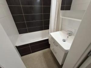 Prodej bytu 2+1, Cheb, Pastýřská, 52 m2