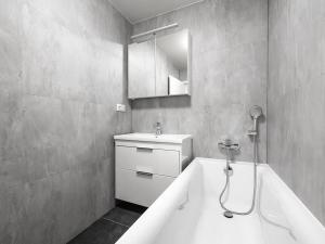 Prodej bytu 3+kk, Praha - Kamýk, Zárubova, 60 m2