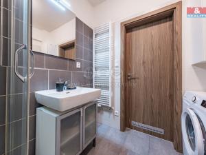 Prodej bytu 2+kk, Praha - Kyje, Farkašova, 49 m2