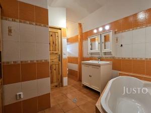 Prodej rodinného domu, Písek, Obecní, 518 m2