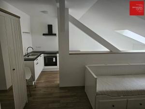 Pronájem bytu 2+kk, Mariánské Lázně, Hlavní třída, 60 m2