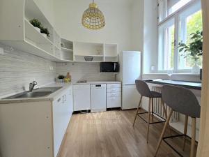 Pronájem bytu 1+kk, Praha - Vinohrady, Londýnská, 48 m2