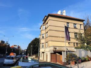 Pronájem bytu 3+kk, Praha - Libeň, V Holešovičkách, 75 m2