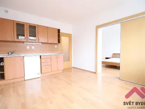 Pronájem bytu 2+kk, Praha - Zbraslav, Aleny Santarové, 42 m2