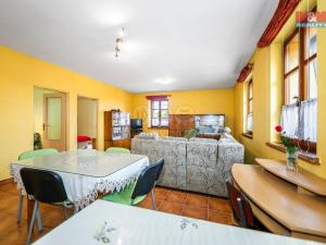 Pronájem obchodního prostoru, Domažlice - Dolejší Předměstí, Husova třída, 600 m2