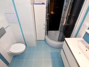 Pronájem bytu 2+kk, Praha - Bohnice, Kostřínská, 43 m2