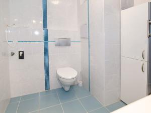 Pronájem bytu 2+kk, Praha - Bohnice, Kostřínská, 43 m2