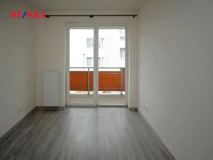 Pronájem bytu 2+kk, Velký Osek, U hřiště, 58 m2