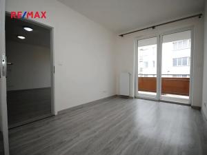 Pronájem bytu 2+kk, Velký Osek, U hřiště, 58 m2