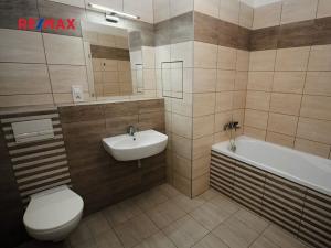 Pronájem bytu 2+kk, Velký Osek, U hřiště, 58 m2
