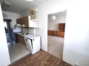 Pronájem bytu 3+1, Praha - Stodůlky, Borovanského, 87 m2