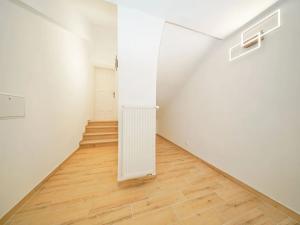 Pronájem bytu 2+kk, Praha - Nusle, V luhu, 59 m2