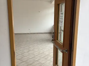 Pronájem obchodního prostoru, Náměšť nad Oslavou, Masarykovo nám., 35 m2