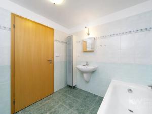 Pronájem bytu 2+1, Plzeň, Majerova, 74 m2
