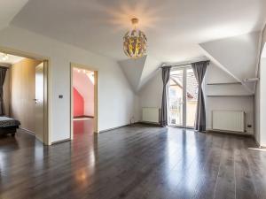 Prodej bytu 3+1, Nupaky, U Školky, 73 m2