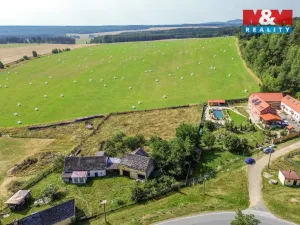 Prodej pozemku pro bydlení, Lestkov - Domaslav, 2370 m2