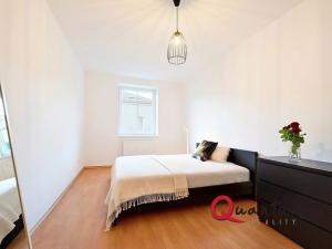 Prodej bytu 2+kk, Milovice, Kaštanová, 54 m2