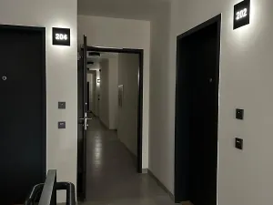 Pronájem bytu 2+kk, Praha - Prosek, Čakovická, 52 m2