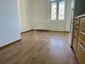 Pronájem bytu 2+1, Praha - Holešovice, Bubenské nábřeží, 73 m2