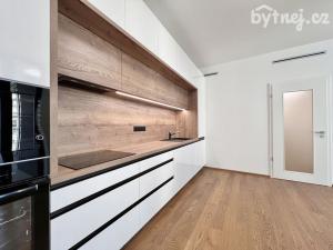Pronájem bytu 2+kk, Olomouc, Ostrovní, 62 m2