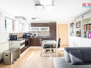 Pronájem bytu 2+kk, Hostivice, Unhošťská, 45 m2