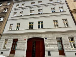 Pronájem bytu 2+1, Praha - Smíchov, Pivovarská, 58 m2