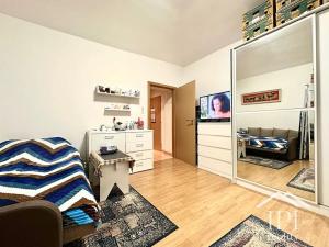 Pronájem bytu 2+kk, Praha - Košíře, Mahenova, 37 m2