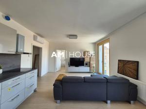 Pronájem bytu 2+kk, Praha - Žižkov, Pod Vítkovem, 60 m2