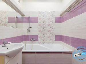 Prodej bytu 2+1, Opava, Holasická, 59 m2