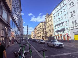 Pronájem obchodního prostoru, Praha - Staré Město, Revoluční, 30 m2