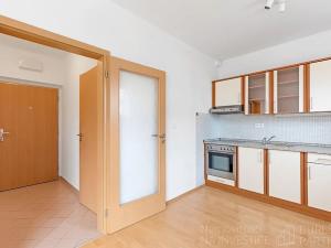 Pronájem bytu 1+kk, Praha - Jinonice, Za zámečkem, 32 m2