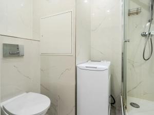Pronájem bytu 1+kk, Praha - Modřany, Semická, 29 m2